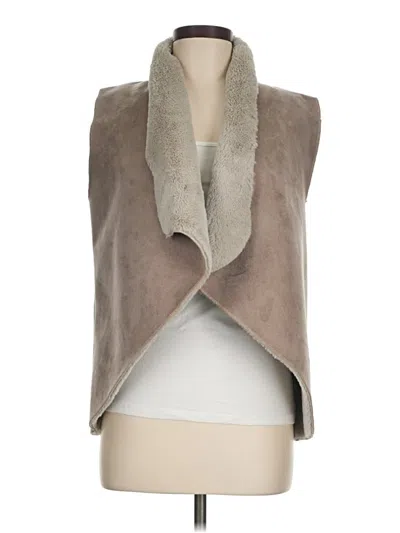 Pre-owned Unbranded Faux Fur Vest In Ivory