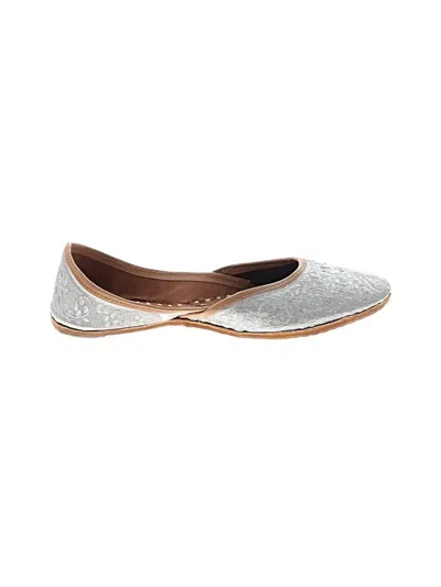 Pre-owned Unbranded Flats In Silver