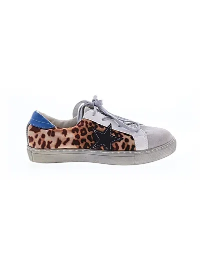 Pre-owned Unbranded Sneakers In Tan