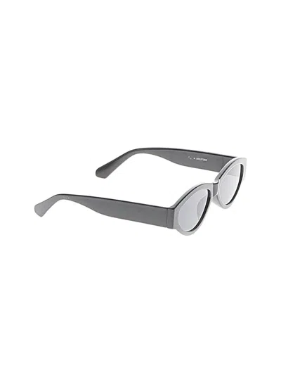 Pre-owned Unbranded Sunglasses In Black