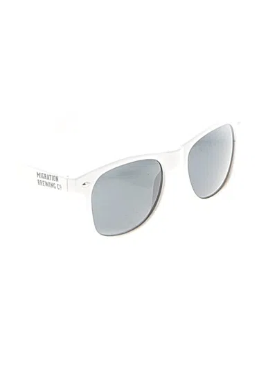 Pre-owned Unbranded Sunglasses In White