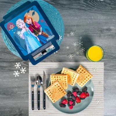 Uncanny Brands Frozen Elsa, Anna And Olaf Deluxe Waffler In Blue
