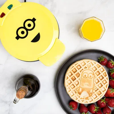Uncanny Brands Minions Kevin Round Waffle Maker In Black