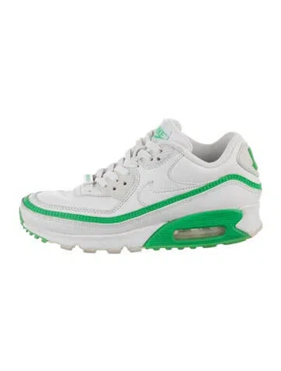 Pre-owned Undefeated X Nike Sneakers In White