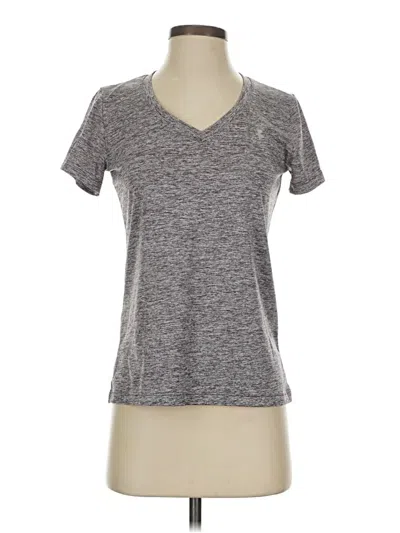 Pre-owned Under Armour Active T-shirt In Burgundy