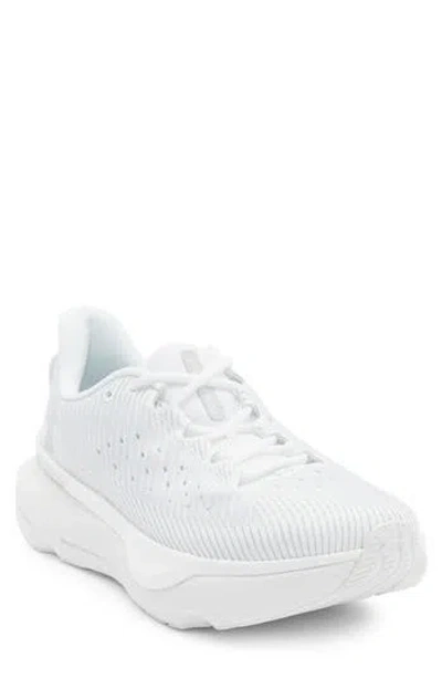 Under Armour Infinite Pro Sneaker In White