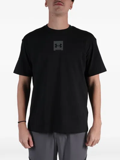 Under Armour Logo-detail T-shirt In Black