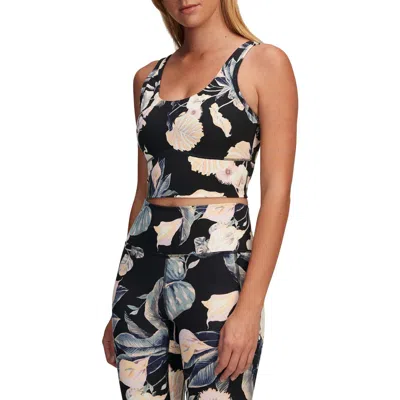 Under Armour Meridian Performance Scoop Neck Crop Tank In Black