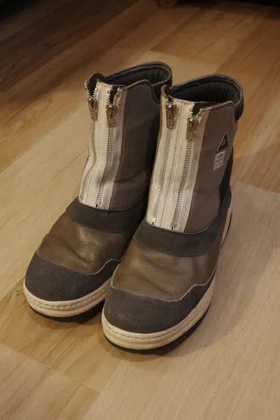 Pre-owned Undercover Aw07 “rebel Clothes” W.m.n.n.c. Double Zip Boots In Brown