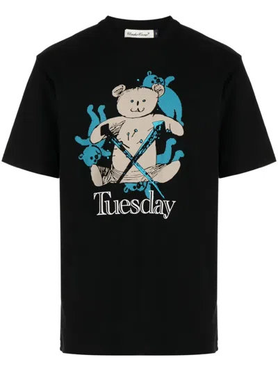 Undercover T-shirt Mit Grafischem Print In Black