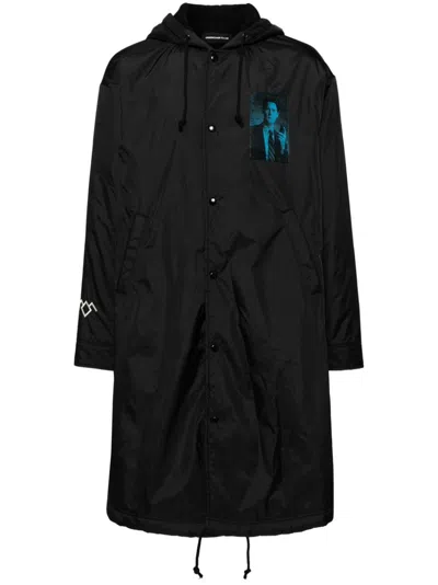 Undercover Graphic Print Hooded Parka In Black