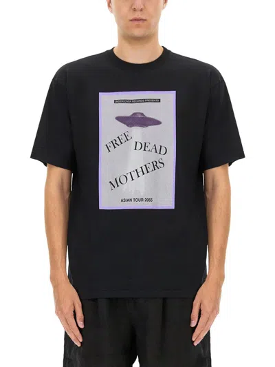 UNDERCOVER UNDERCOVER T-SHIRT WITH PRINT