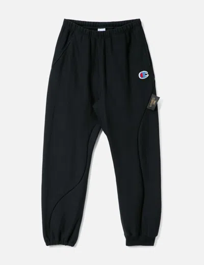 Undercover X Champion Uc2e1502-1 Curved Sweatpants In Black