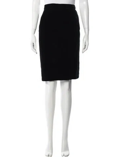 Pre-owned Ungaro Knee-length Skirt In Black