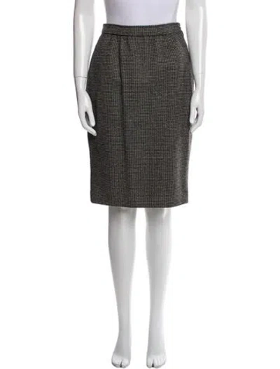 Pre-owned Ungaro Paris Velvet Knee-length Skirt In Black