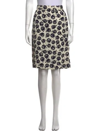 Pre-owned Ungaro Silk Knee-length Skirt In Neutrals