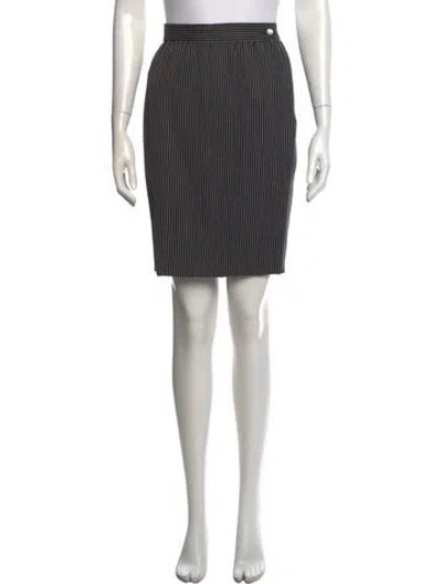 Pre-owned Ungaro Vintage Knee-length Skirt In Black