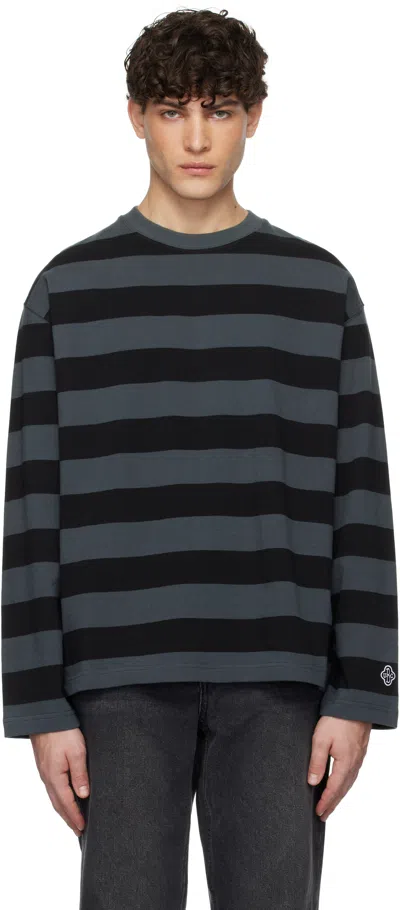 Uniform Bridge Gray & Black Striped Border T-shirt