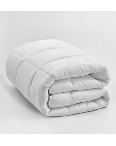 Unikome All-season Paisley Embossed Down Alternative Comforter In White