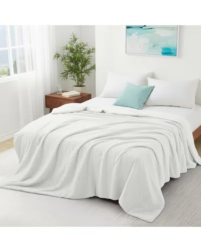 Unikome Lightweight Cooling Reversible Seersucker Bed Blanket In White