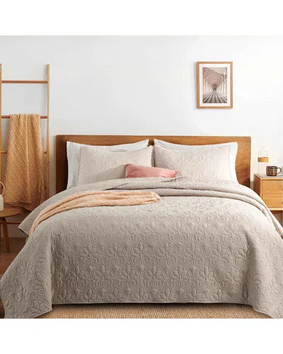 UNIKOME UNIKOME QUILTED REVERSIBLE COVERLET SET