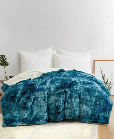 Unikome Velvet Sherpa Reversible Comforter, King In Blue
