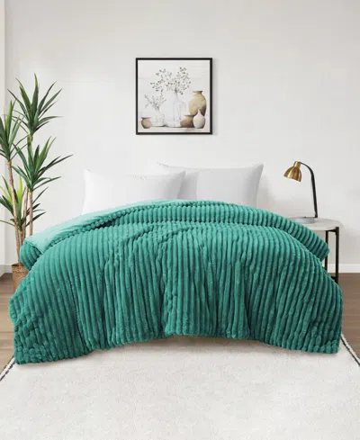 Unikome Year Round Plush Flannel Comforter, King