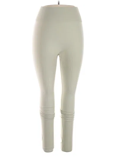 Pre-owned Uniqlo Active Pants In Ivory