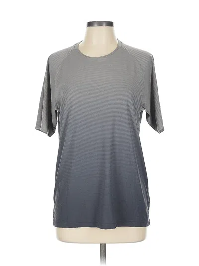 Pre-owned Uniqlo Active T-shirt In Gray