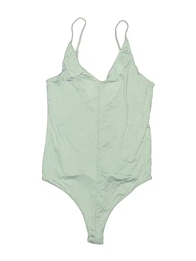 Pre-owned Uniqlo Bodysuit In Green