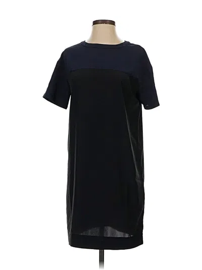 Pre-owned Uniqlo Casual Dress In Black