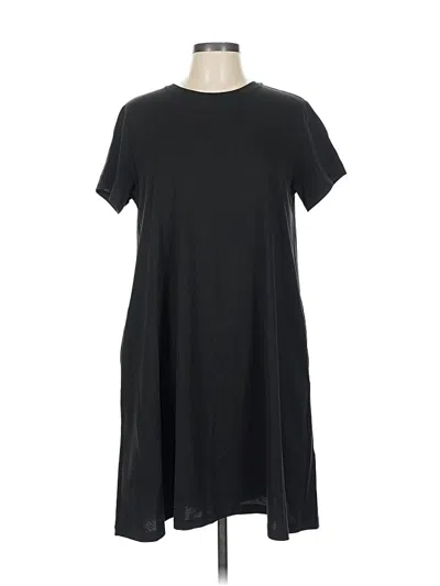 Pre-owned Uniqlo Casual Dress In Black