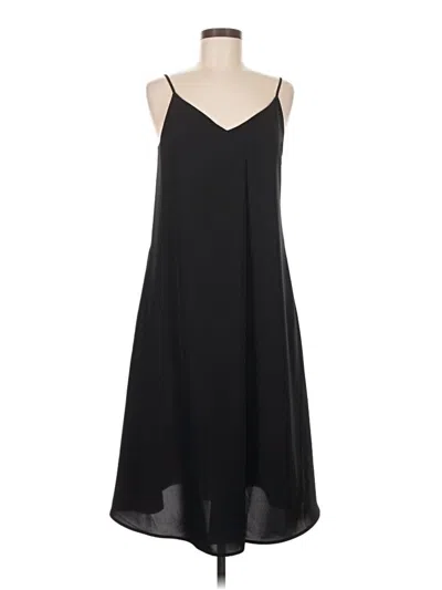 Pre-owned Uniqlo Casual Dress In Black