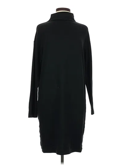 Pre-owned Uniqlo Casual Dress In Black