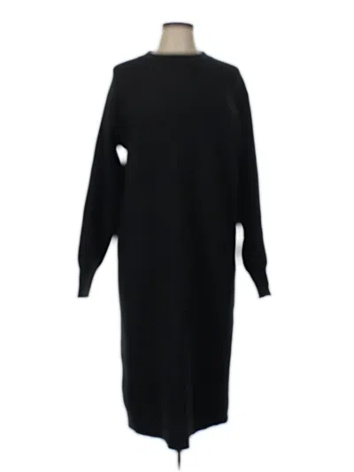 Pre-owned Uniqlo Casual Dress In Black