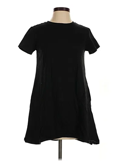 Pre-owned Uniqlo Casual Dress In Black