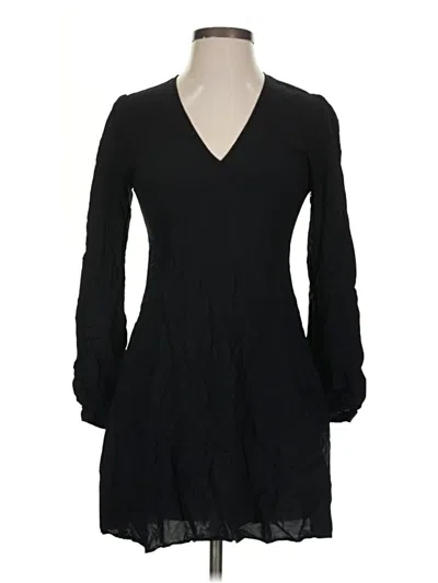 Pre-owned Uniqlo Casual Dress In Black