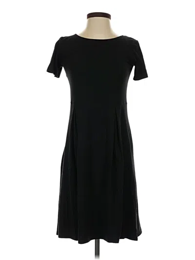 Pre-owned Uniqlo Casual Dress In Black