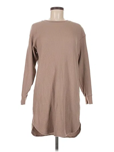 Pre-owned Uniqlo Casual Dress In Brown
