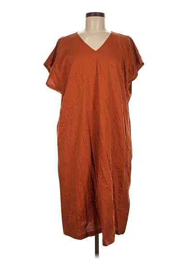 Pre-owned Uniqlo Casual Dress In Brown