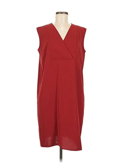 Pre-owned Uniqlo Casual Dress In Burgundy