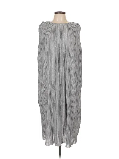 Pre-owned Uniqlo Casual Dress In Gray