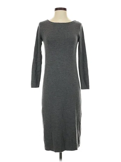 Pre-owned Uniqlo Casual Dress In Gray