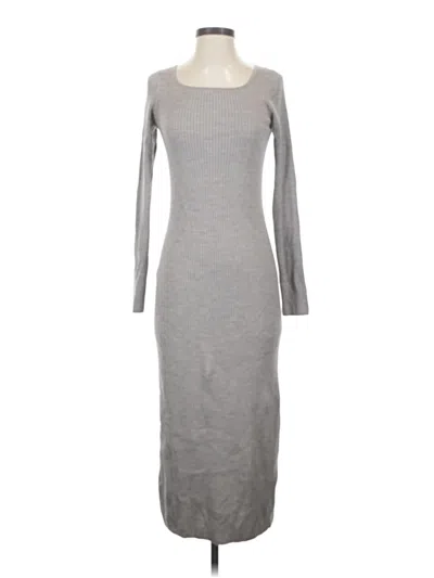 Pre-owned Uniqlo Casual Dress In Gray