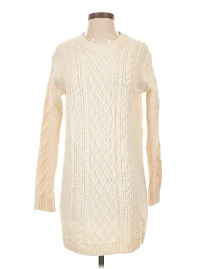 Pre-owned Uniqlo Casual Dress In Ivory