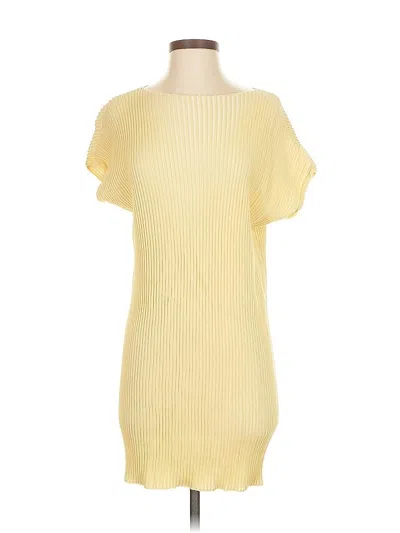 Pre-owned Uniqlo Casual Dress In Yellow