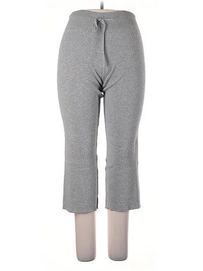 Pre-owned Uniqlo Casual Pants In Gray