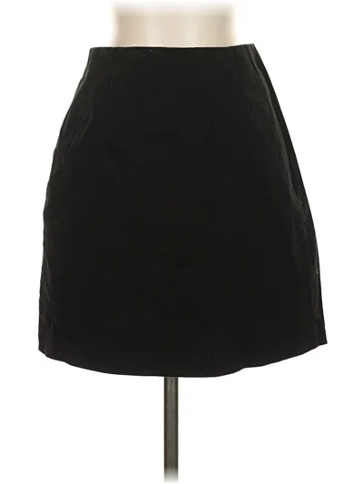 Pre-owned Uniqlo Casual Skirt In Black