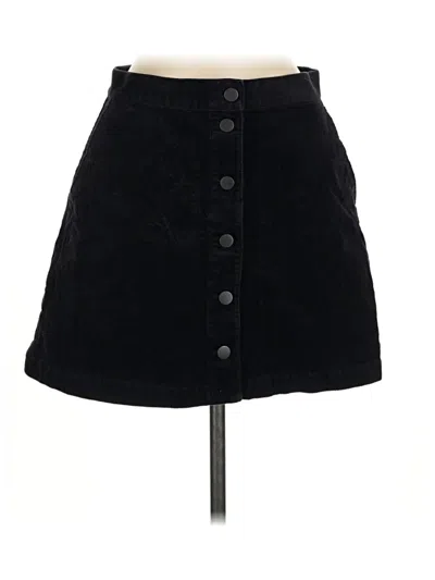 Pre-owned Uniqlo Casual Skirt In Black