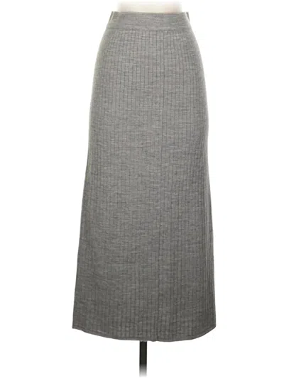 Pre-owned Uniqlo Casual Skirt In Gray